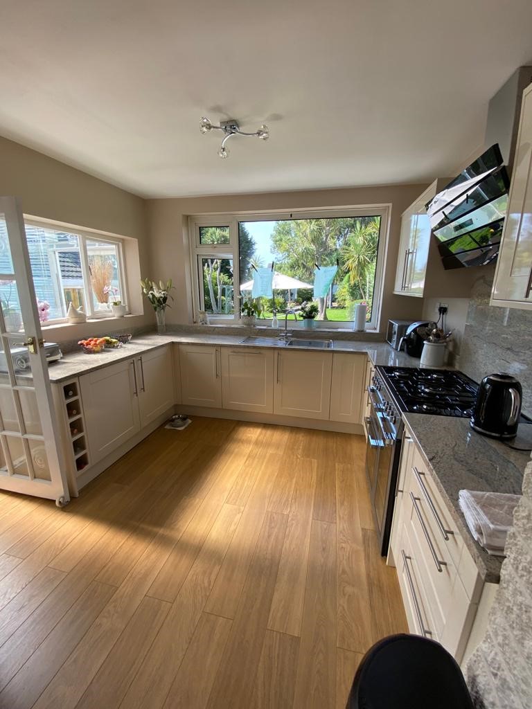 Kitchen refurbishment image